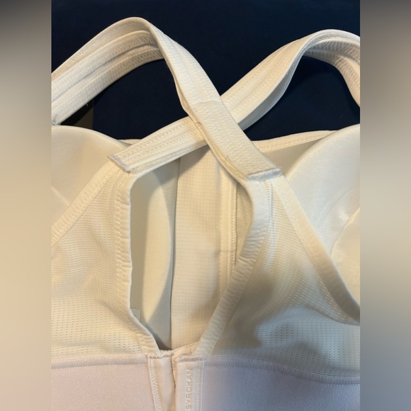 Front Zip Wirefree Sports Bra - Picture 6 of 8